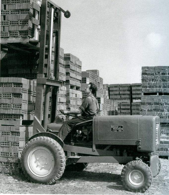 La marque Manitou a été déposée en 1962 par la famille Braud