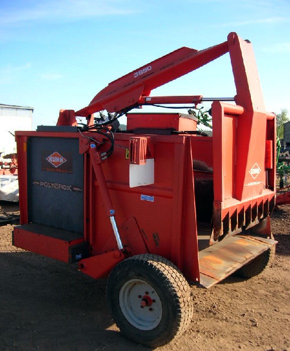 D�sileuse pailleuse distributrice Kuhn POLYCROCK3850
