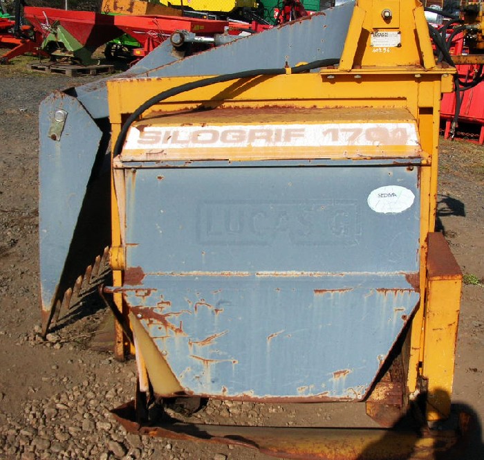 D�sileuse pailleuse distributrice Lucas SILOGRIF