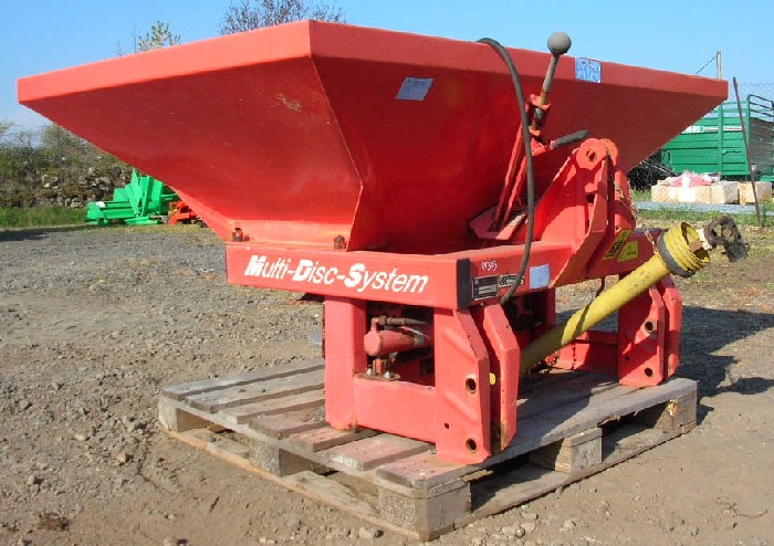 Distributeur d'engrais Kuhn d'occasion