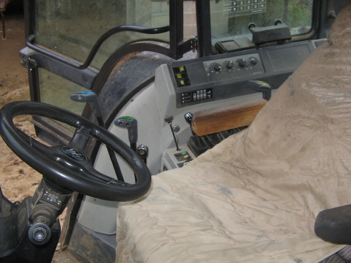 Tracteur agricole Valmet 8450