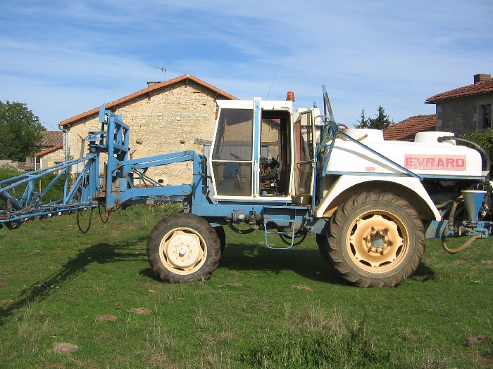 Pulv�risateur automoteur Evrard 24M