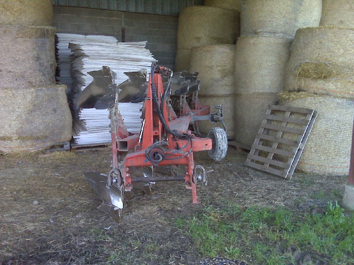 Charrue Kuhn MASTER 120