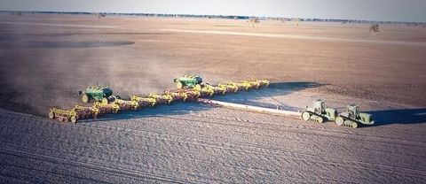 Redbull et Carré, formation des grêlons, Fendt 1000, quand Madame bovin rit...