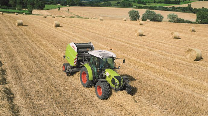 Atos 300 avec presse Claas