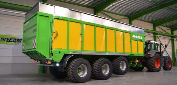 réhausses hydrauliques sur benne Drakkar Joskin