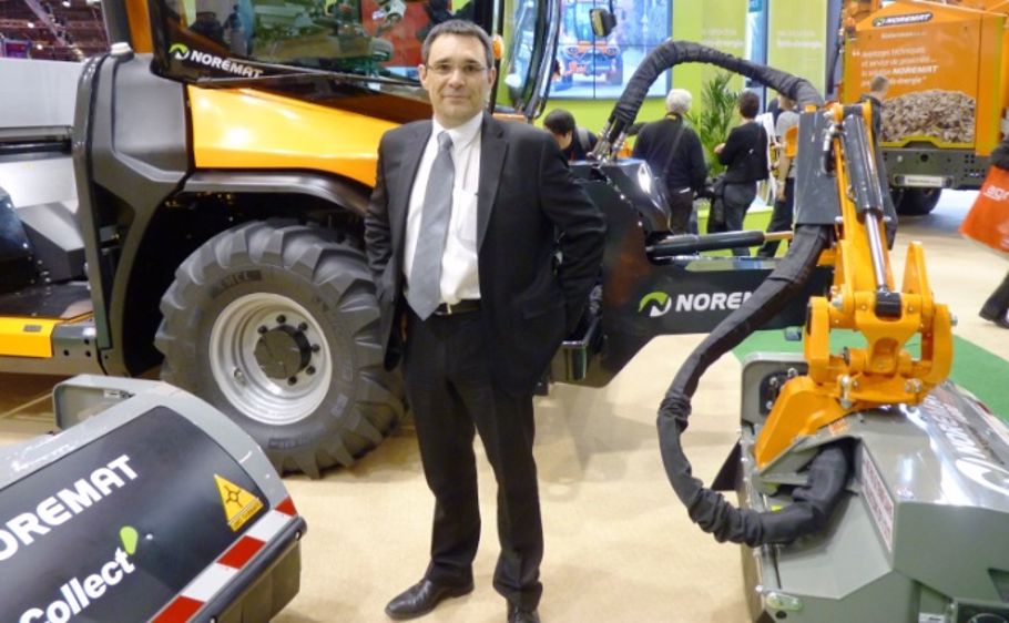 Christophe Bachmann présente le portil G+ destiné au Vsv. (©Terre-net)