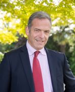 Agé de 50 ans, Yann Lecointre est ingénieur agri<br /> (Isa Lille) et diplômé de l’Essec. Marié et père de 7 enfants. (©DR) Agé de 50 ans, Yann Lecointre est ingénieur agri<br /> (Isa Lille) et diplômé de l’Essec. Marié et père de 7 enfants. (©DR)