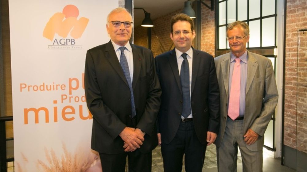 Philippe Pinta, président de l'Agpb, Matthias Fekl, secrétaire d'Etat au commerce extérieur, et Pascal Boniface, directeur de l'Iris (©Agpb)