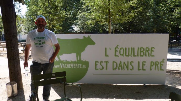 2.000 banderoles verront le jour dans les prairies d'ici le 7 juillet