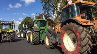 Les tracteurs sont entrés dans Paris.(©Fdsea 28) Les tracteurs sont entrés dans Paris.(©Fdsea 28)