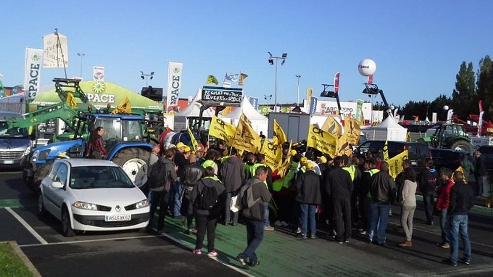 Manifestation de la Coordination rurale sur les parkings du Space (©Coordination Rurale)