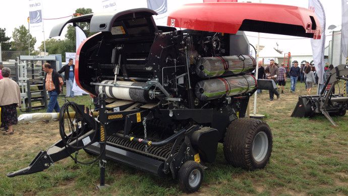 RF 4325 capots ouverts