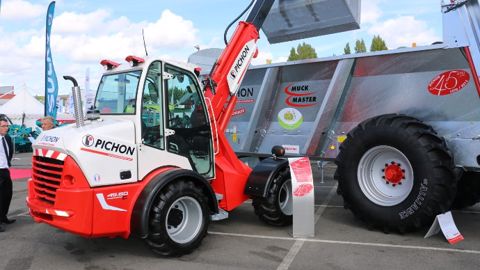 Chargeur articulé Pichon 45.60. (©Terre-net Média)