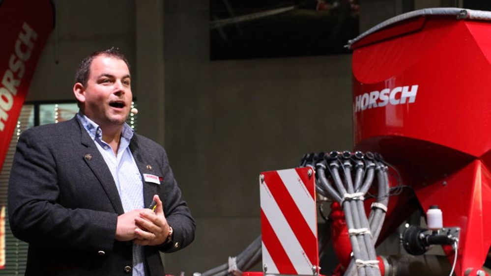 SeedControl Horsch, Nicolas Helmstetter (un Français qui travaille en Allemagne) présente le non-calibrage.