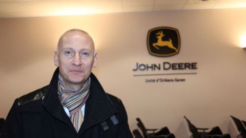 Matthieu Turbé-Bion, responsable du bureau d’étude de l’usine John Deere Power System de Saran (©Terre-net-média) 