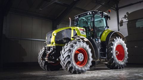 Le Claas Axion 920 avant le grand démontage. (©Traction) Le Claas Axion 920 avant le grand démontage. (©Traction)