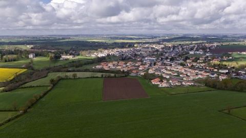 Une faille a été découverte il y trois ou quatre ans : elle rend possible la vente d'une partie des parts sociales détenues dans une société d'exploitation agricole comprenant des terres. (©Watier Visuels) Une faille a été découverte il y trois ou quatre ans : elle rend possible la vente d'une partie des parts sociales détenues dans une société d'exploitation agricole comprenant des terres. (©Watier Visuels)