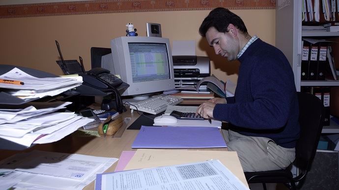 Agriculteur au bureau