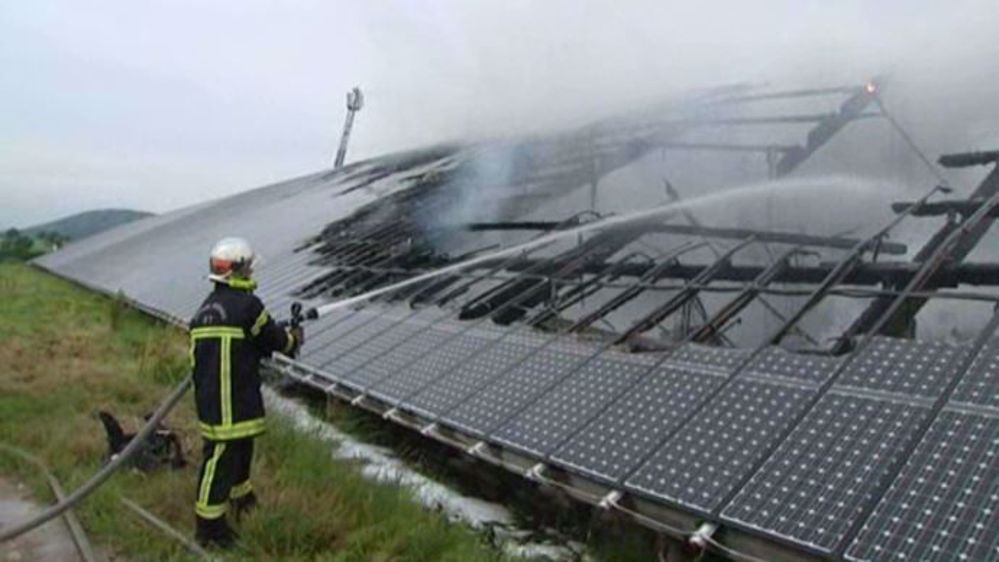 Faute d'entretien, des points chauds peuvent apparaître et engendrer des incendies. (©Biocénose)