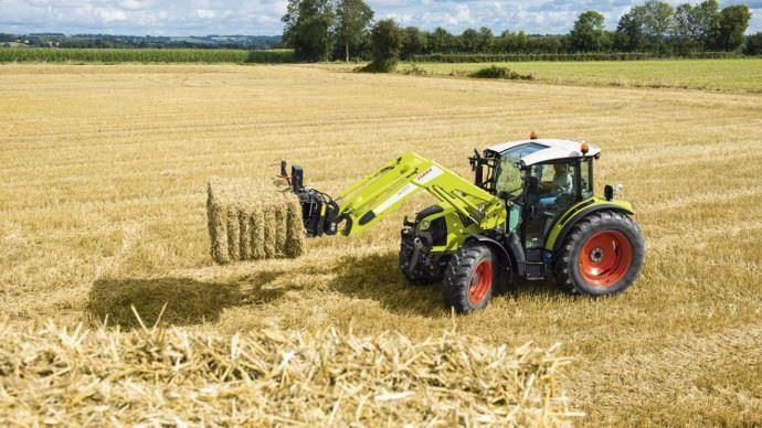 Claas Arion 400 : il a tout d’un grand !