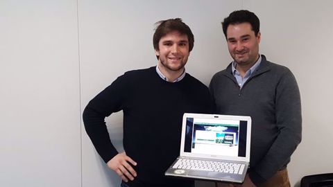 Pierre-Antoine Foreau (à gauche) et Vincent Guilhem de Pothuau ont créé pour les agriculteurs le premier site de vente de céréales en ligne comparateuragricole.com. (©Terre-net Média) Pierre-Antoine Foreau (à gauche) et Vincent Guilhem de Pothuau ont créé pour les agriculteurs le premier site de vente de céréales en ligne comparateuragricole.com. (©Terre-net Média)