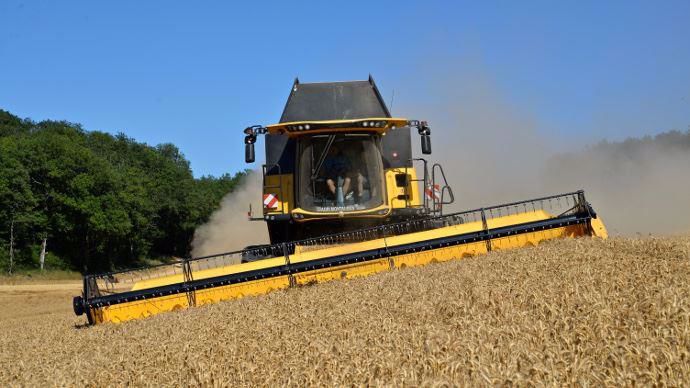 New Holland CR Everest