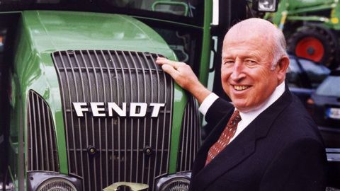 Robert Ratliff posant devant un tracteur Fendt. (©AGCO Fendt) Robert Ratliff posant devant un tracteur Fendt. (©AGCO Fendt)