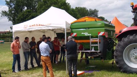 L'après-midi était consacré à un atelier autour des machines. (©Amazone)