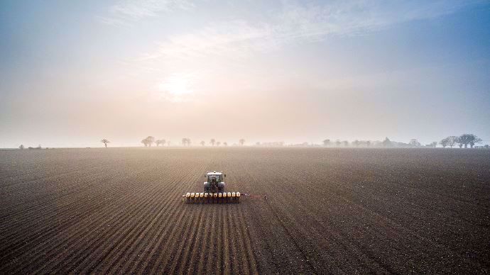 Le semoir Tempo de Väderstad détient le record du monde de surface semée en 24 h.