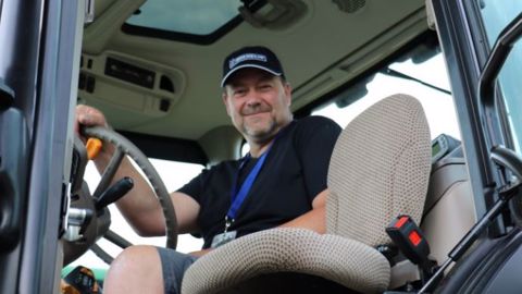 Le Français David Durand 2e meilleur pilote de tracteur d'Europe ! Le Français David Durand 2e meilleur pilote de tracteur d'Europe !