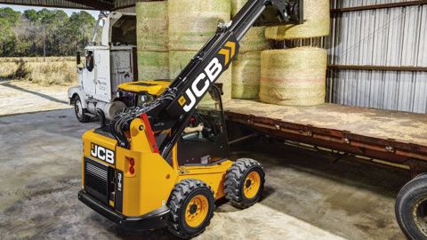 JCB teleskid, maniable et capable de lever jusqu'à 1.4 tonne (©JCB) JCB teleskid, maniable et capable de lever jusqu'à 1.4 tonne (©JCB)