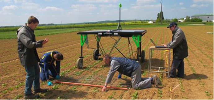 Essais du robot Ecorobotix 