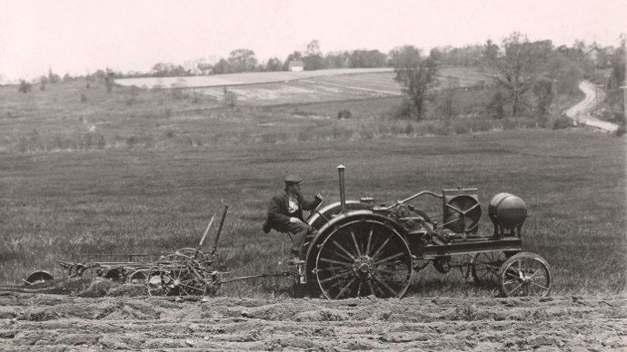 John Deere Waterloo Boy 12 ch, 100 ans nous sépare
