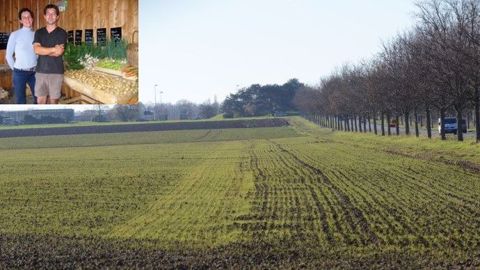 « On se sent soutenu, car l'agence respecte la terre agricole et s'efforce, comme nous, de la préserver », explique Nathalie Trubuil, agricultrice à proximité de Paris. (©Sylvain Legrand, AEV) « On se sent soutenu, car l'agence respecte la terre agricole et s'efforce, comme nous, de la préserver », explique Nathalie Trubuil, agricultrice à proximité de Paris. (©Sylvain Legrand, AEV)