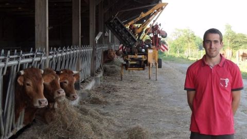 Fabrice Etcheverry, jeune éleveur de broutards limousins, a été le premier de son département à bénéficier du portage foncier. (©Yoann Frontout) Fabrice Etcheverry, jeune éleveur de broutards limousins, a été le premier de son département à bénéficier du portage foncier. (©Yoann Frontout)