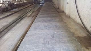 L'AquaClim thermodynamique est un matelas qui rafraîchit les vaches laitières grâce à sa poche à eau (©Bioret Agri) L'AquaClim thermodynamique est un matelas qui rafraîchit les vaches laitières grâce à sa poche à eau (©Bioret Agri)