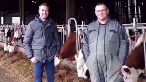 Jean Babin, Crédit Mutuel Anjou (à gauche), et Julien Gardez, agriculteur (à droite). (©DR)