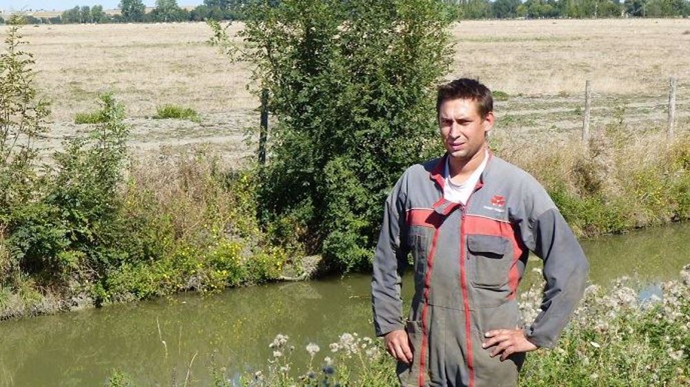 Alexis Gelot (85) : « L'irrigation me permet 100 % d'autonomie fourragère » Alexis Gelot (85) : « L'irrigation me permet 100 % d'autonomie fourragère »