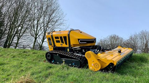 La seconde génération de robots Mc Connel est lancée grâce au RobotCut 2 RC40. (©Mc Connel) La seconde génération de robots Mc Connel est lancée grâce au RobotCut 2 RC40. (©Mc Connel)
