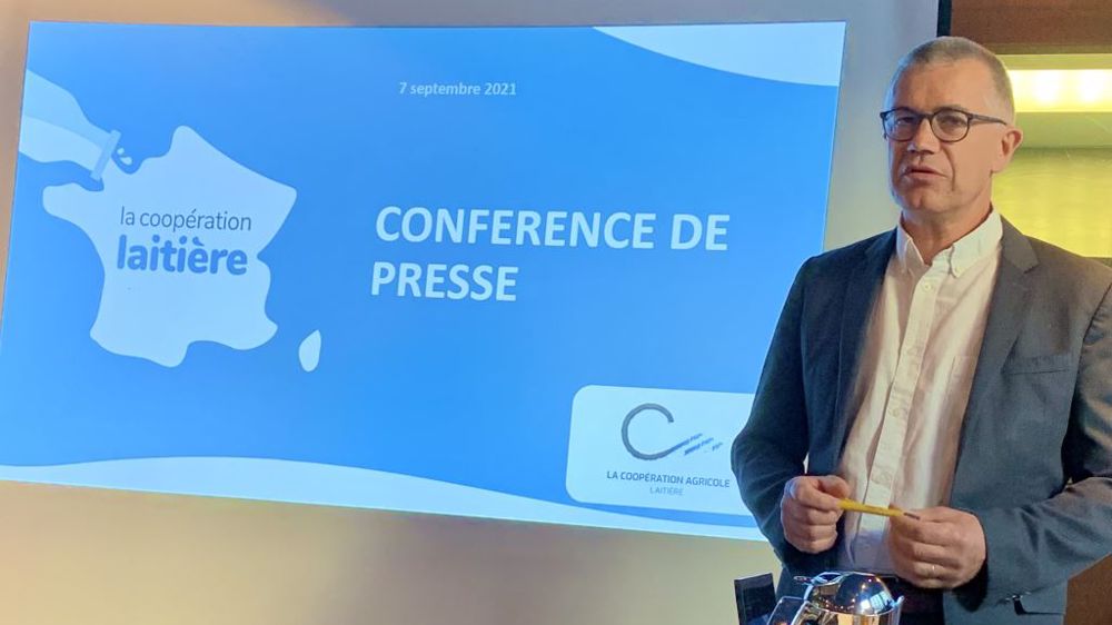 Damien Lacombe lors de la conférence de presse de rentrée de la Coopération laitière. (©Terre-net Média)