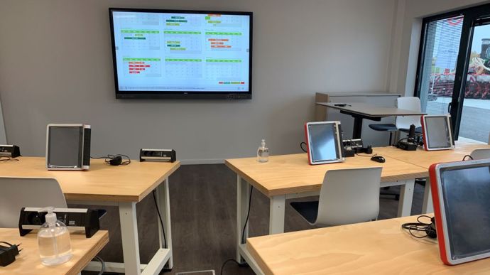 Une salle de formation est dédiée à l'utilisation et la prise en main des nouvelles technologies.