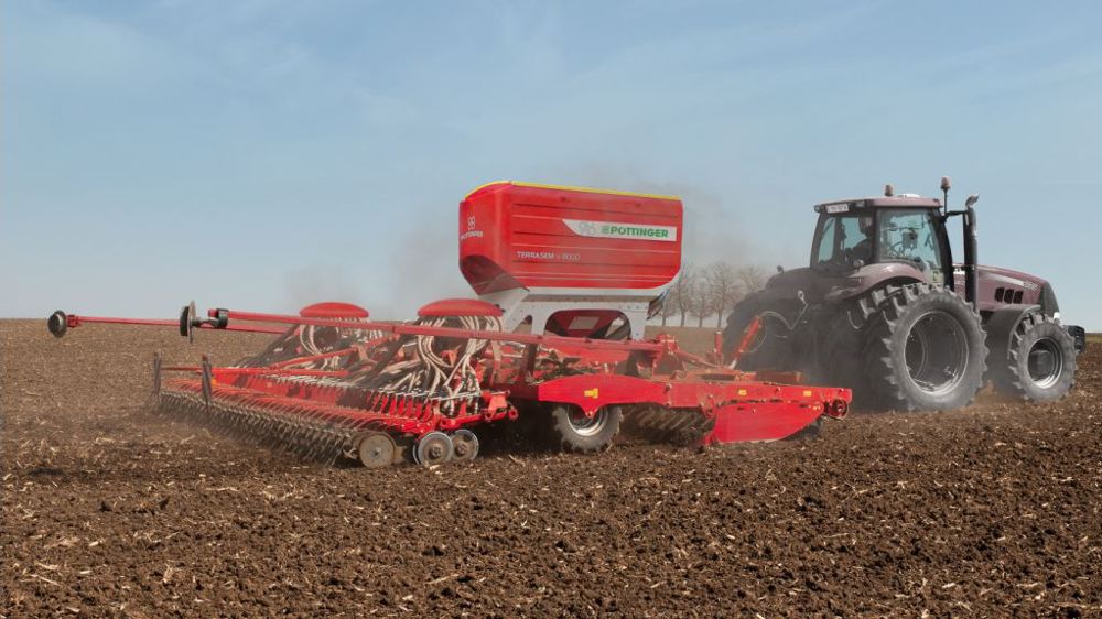 Pöttinger ajoute une version 8 et 9 m à la gamme Terrasem. (©Pöttinger)