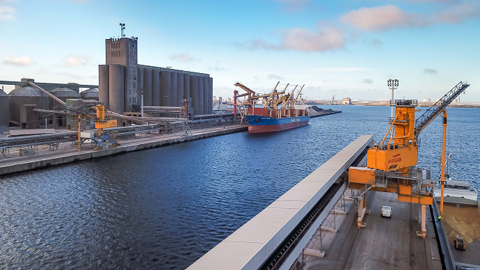 L'Ukraine, gros exportateur de céréales, notamment de maïs et de blé, voit ses exportations bloquées du fait des combats. (©Terre-net Média) L'Ukraine, gros exportateur de céréales, notamment de maïs et de blé, voit ses exportations bloquées du fait des combats. (©Terre-net Média)