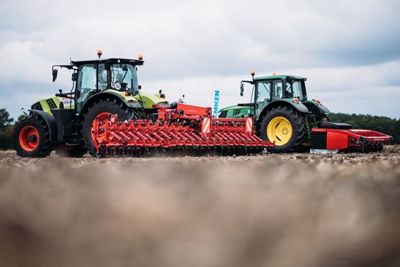 Tester les bineuses Steketee chez vous, derrière votre propre tracteur ? C’est possible.