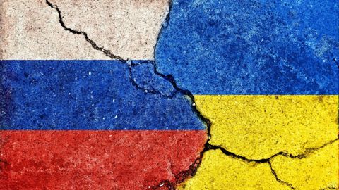 Alors que l'échéance de l'accord sur le corridor céréalier en Mer noire approche, les attaques de drones russes sur le port d'Odessa posent plus que jamais la question de son renouvellement après le 17 juillet. Alors que l'échéance de l'accord sur le corridor céréalier en Mer noire approche, les attaques de drones russes sur le port d'Odessa posent plus que jamais la question de son renouvellement après le 17 juillet.