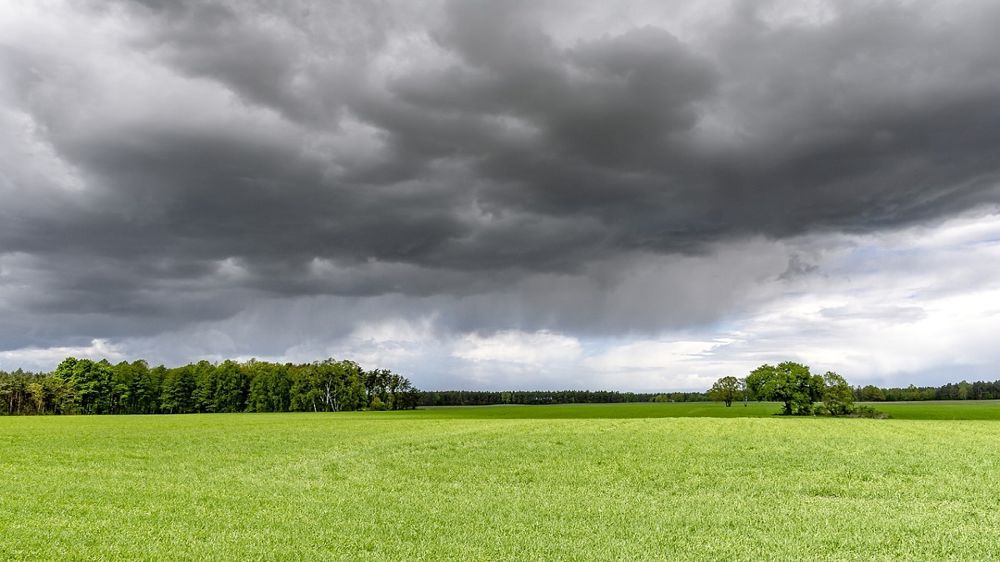 Ciel menaçant nuages