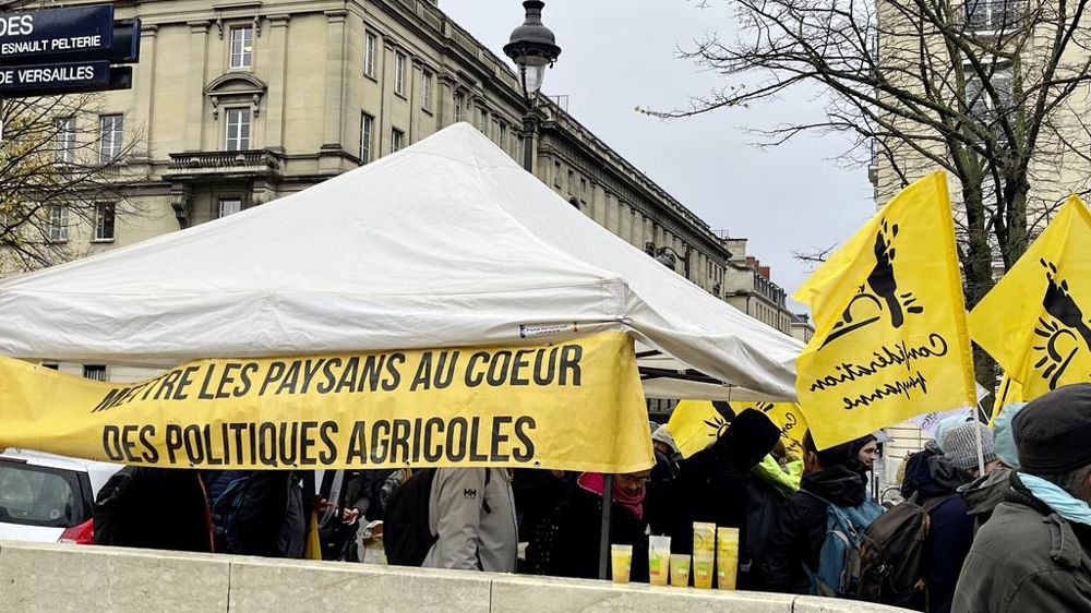 Manifestation de la Confédération paysanne aux Invalides le 14 novembre 2023