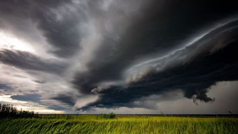 Une tempête n'est pas considérée comme une catastrophe naturelle. Une tempête n'est pas considérée comme une catastrophe naturelle.
