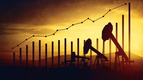 Depuis quelques jours, l'escalade des attaques houthies en mer Rouge provoque une hausse des prix du pétrole.